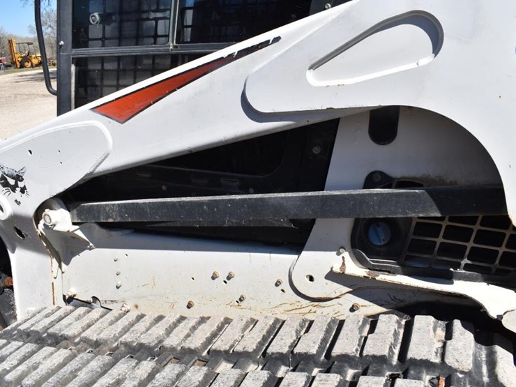 bobcat-t770-image-13