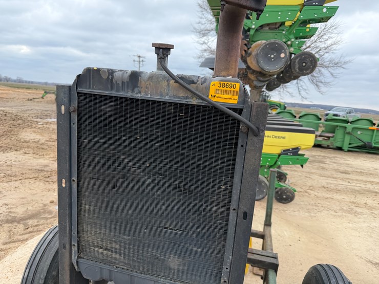 john-deere-4045t-image-11