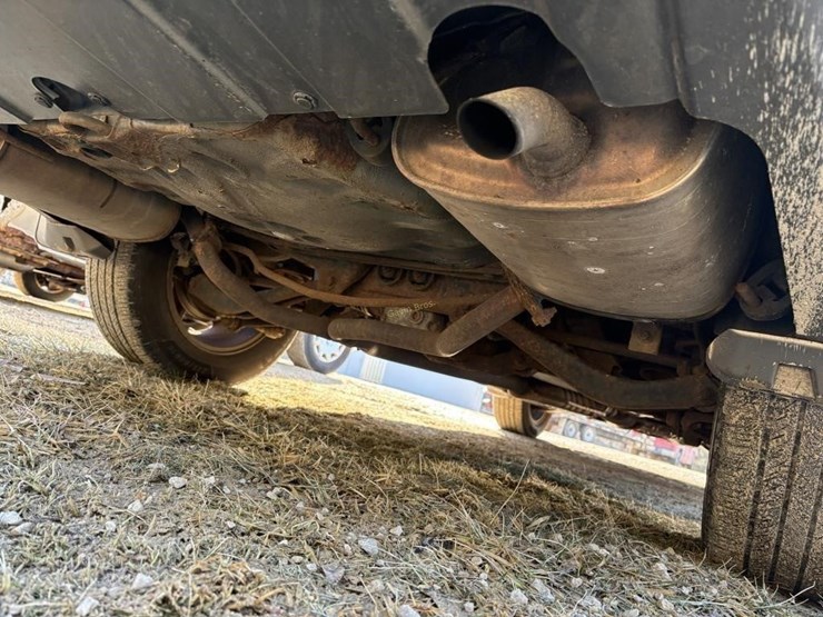 2005-subaru-outback-suv-image-5