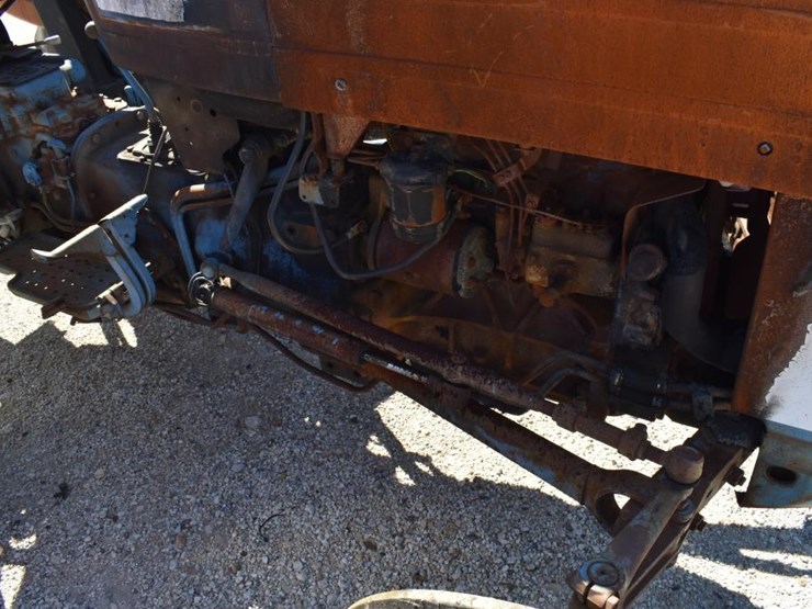 ford-tractor-image-3