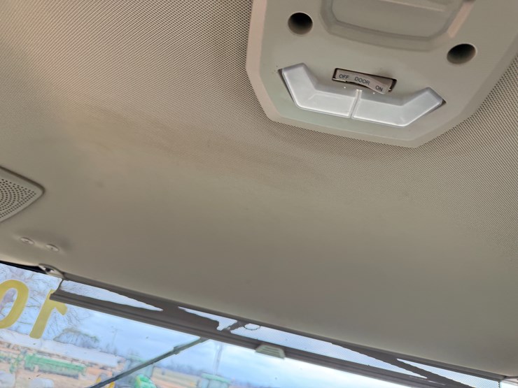 2022-john-deere-8r-280-image-68