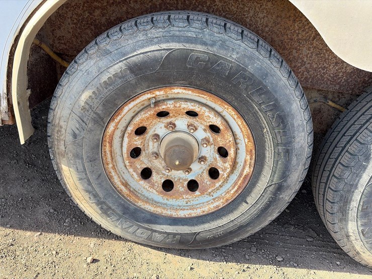 2001-featherlite-stl-image-24