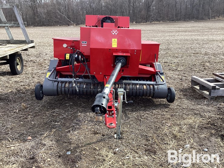 2016-massey-ferguson-1840-image-2