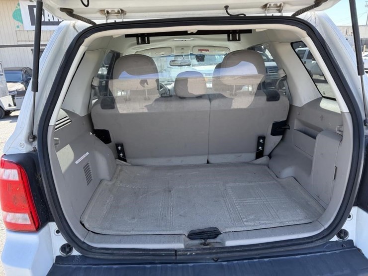 2012-ford-escape-hybrid-image-11