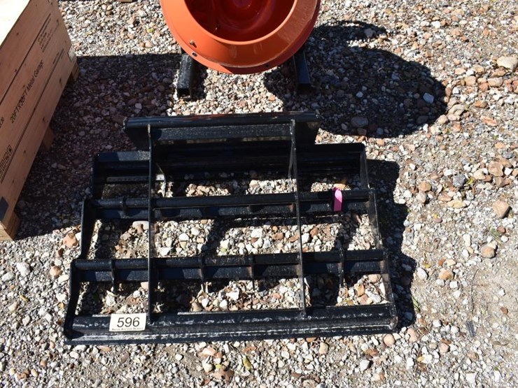 mini-skid-steer-land-leveler-image-1