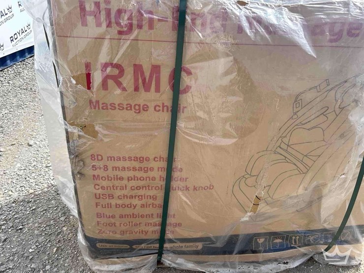 2025-irmc-8d-massage-chair-image-2