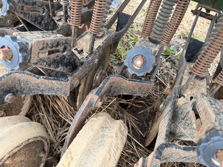 #38669-•-great-plains-spd20-20'-grain-drill-image-21