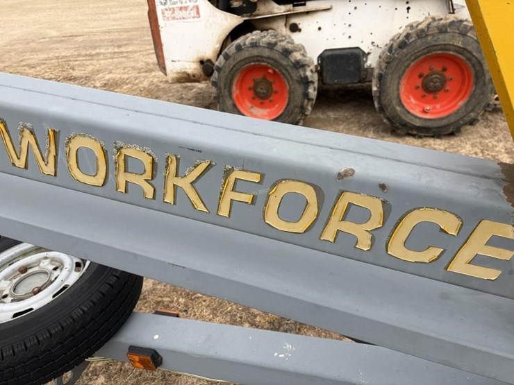 work-force-xlb-4319-pull-style-man-lift-image-3