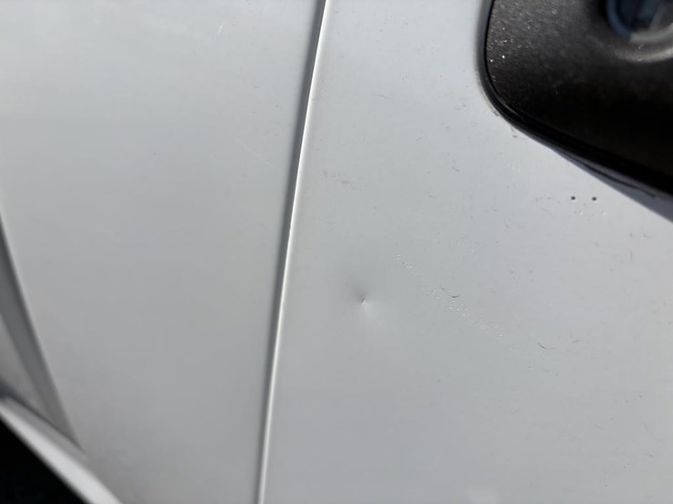 2011-chevrolet-colorado-image-32