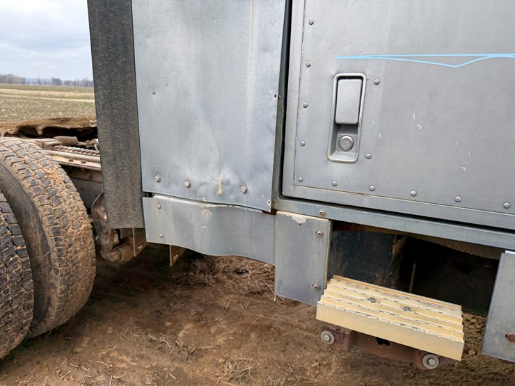 1990-international-9400-image-39