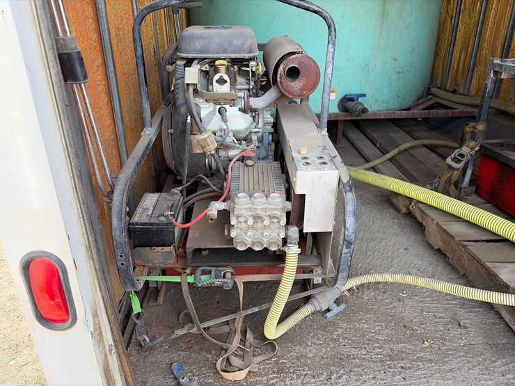 2001-featherlite-stl-image-15