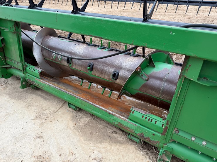 2012-john-deere-630f-image-8