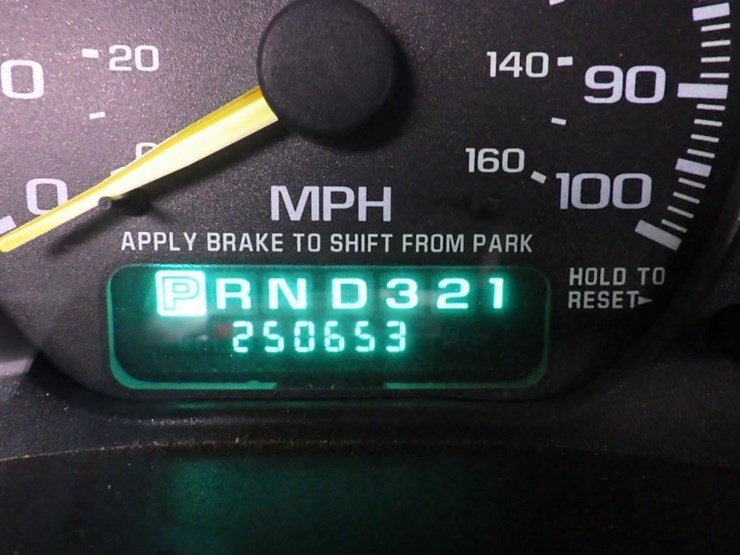 1999-chevrolet-2500-image-23