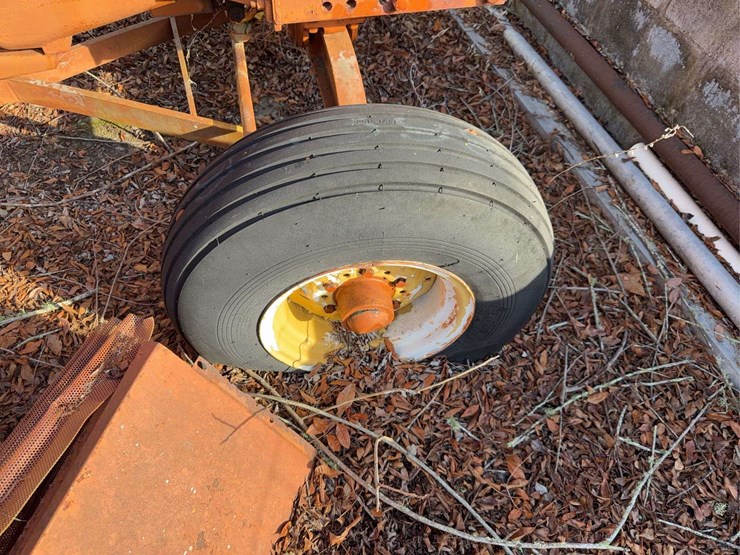 minneapolis-moline-jet-star-3-image-38