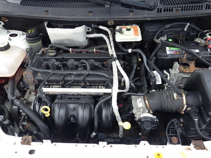 2013-ford-transit-image-11