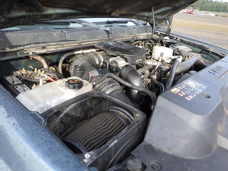 2011-chevrolet-2500-image-13