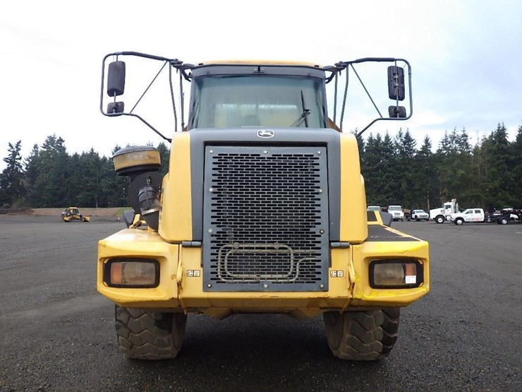 deere-300d-ii-image-2