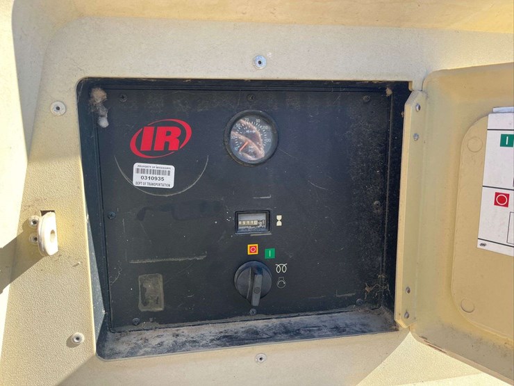 2005-ingersoll-rand-185-image-15