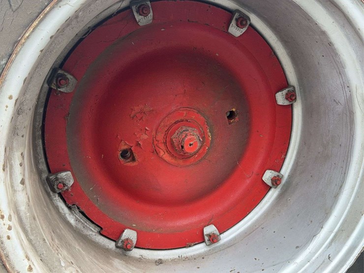 massey-ferguson-98-image-25