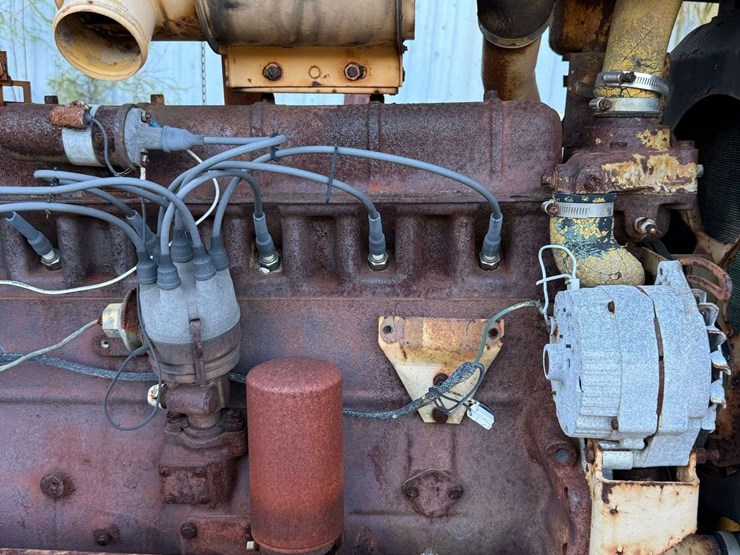 oliver-forklift-image-8