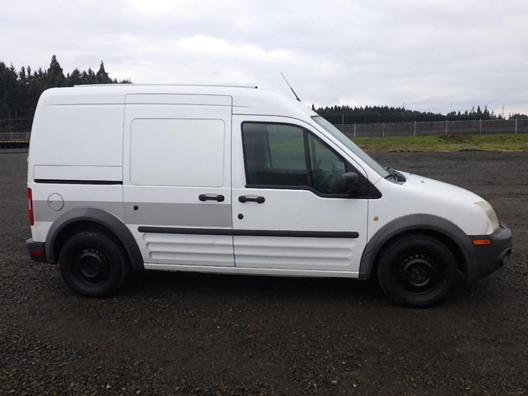 2013-ford-transit-image-4