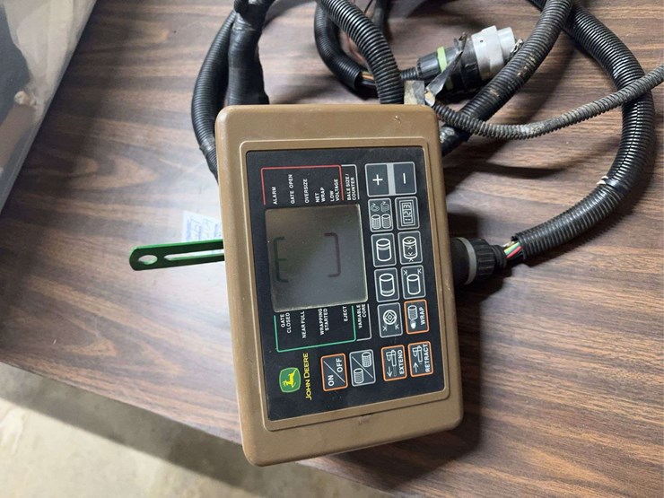 john-deere-569-image-18