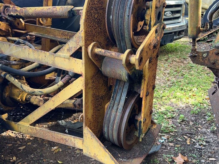 john-deere-840-image-35