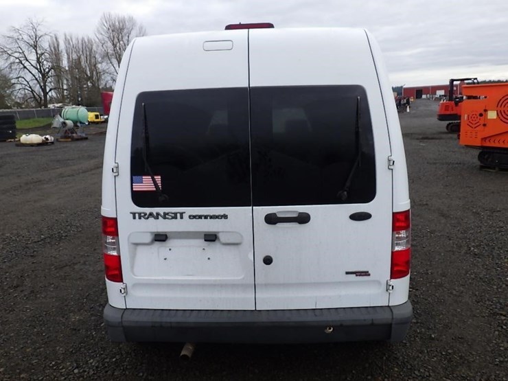 2013-ford-transit-image-6