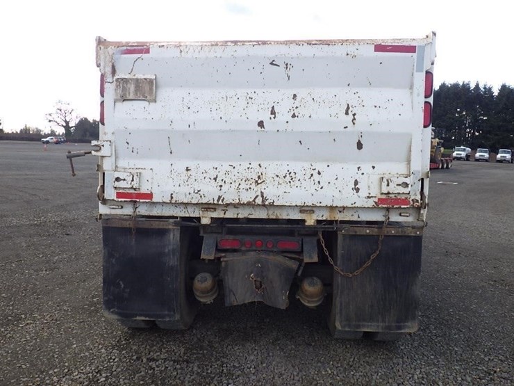 2007-international-7600-image-6