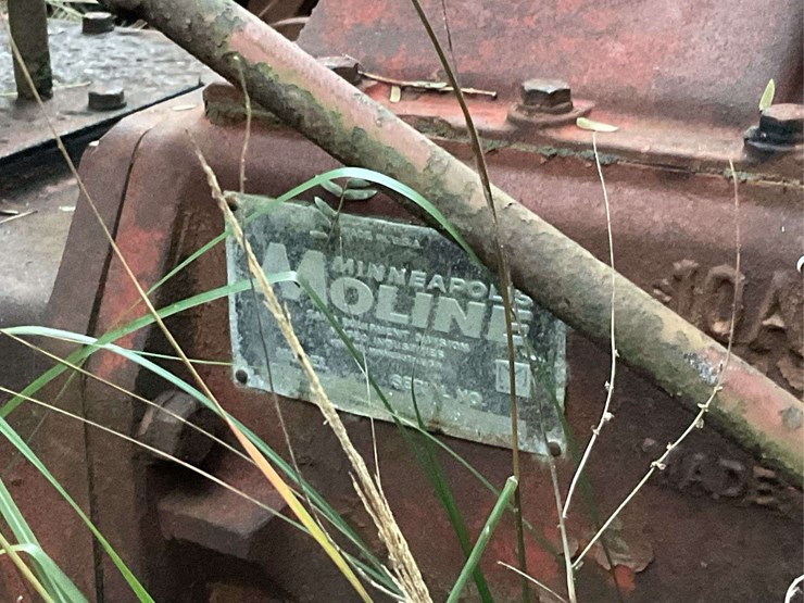 minneapolis-moline-pkg-57-parts-tractor-image-13
