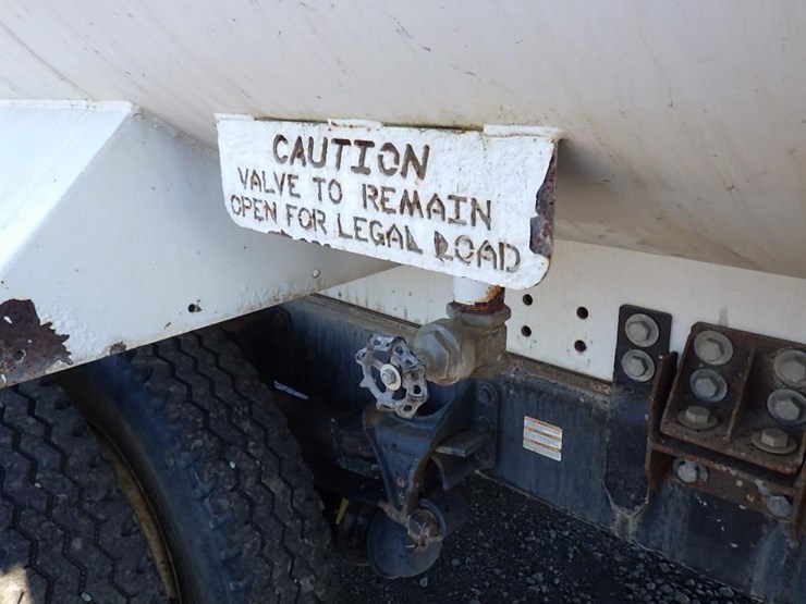 2015-ford-f750-image-22