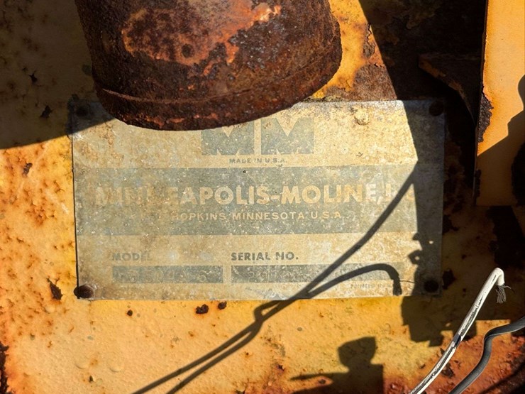 minneapolis-moline-g1000-image-19