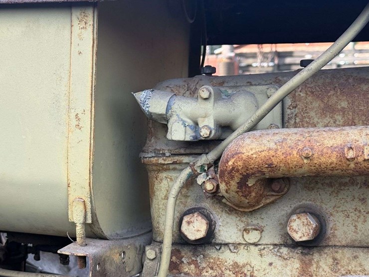 oliver-super-88-diesel-image-16