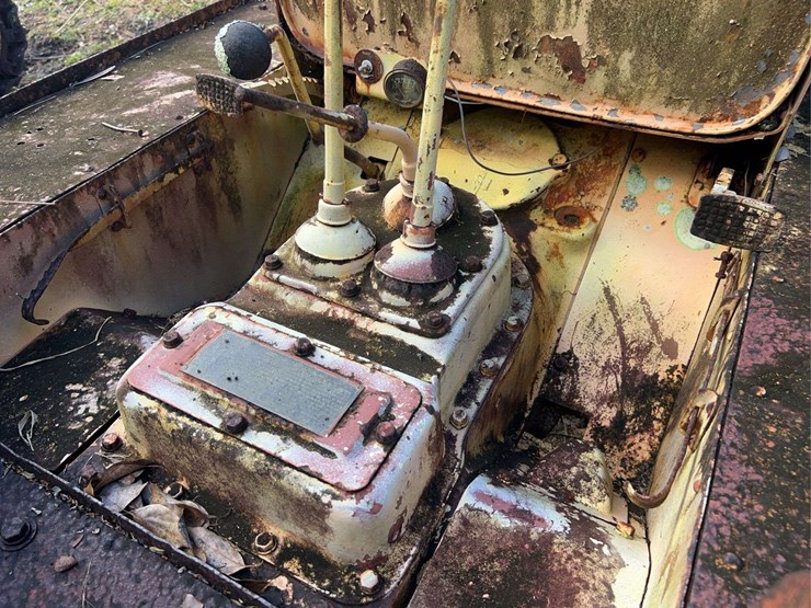 caterpillar-twenty-image-27