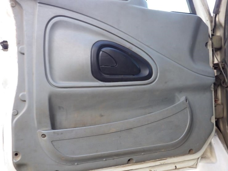 2007-international-7600-image-31