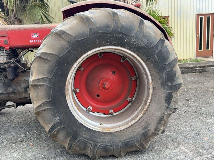 massey-ferguson-98-image-30