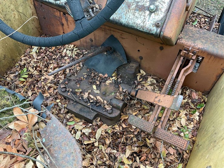 minneapolis-moline-g707-image-19