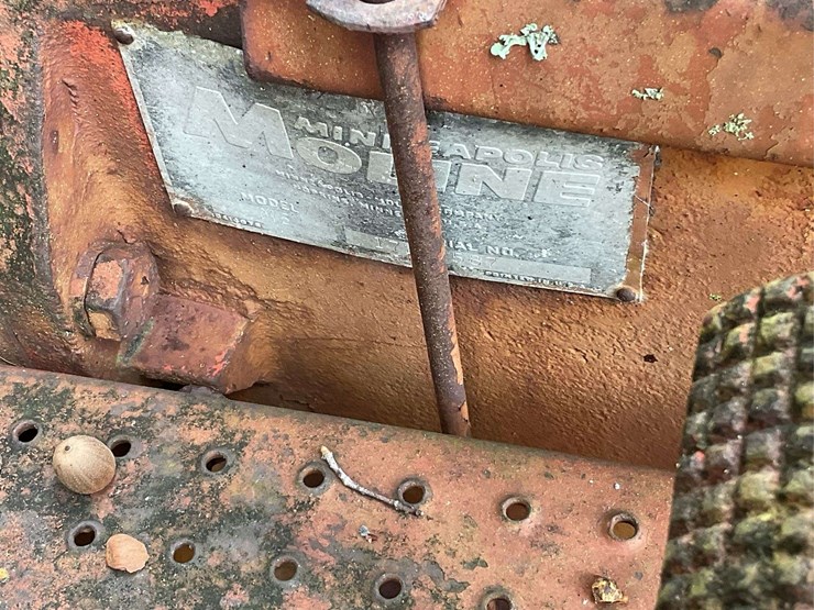 minneapolis-moline-m5-image-17