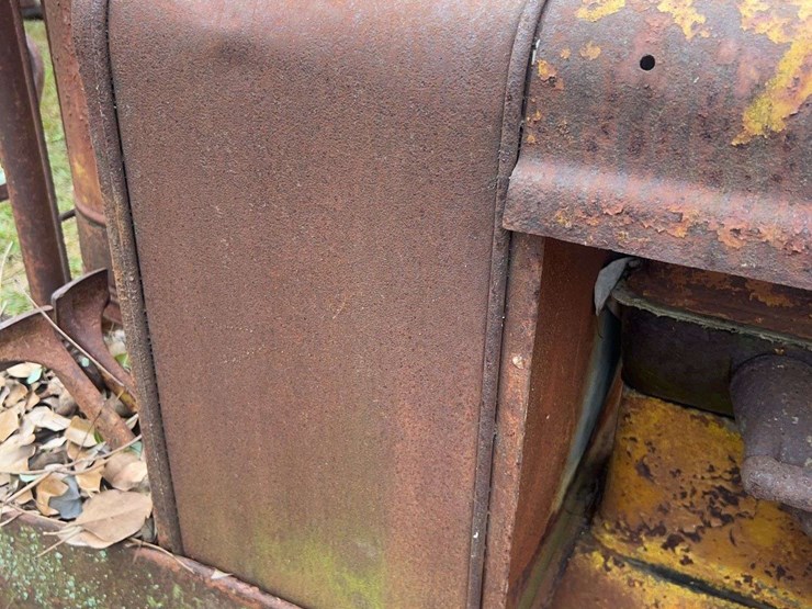 caterpillar-2-ton-crawler-image-23