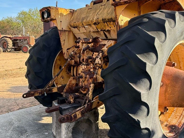 minneapolis-moline-g1000-image-3