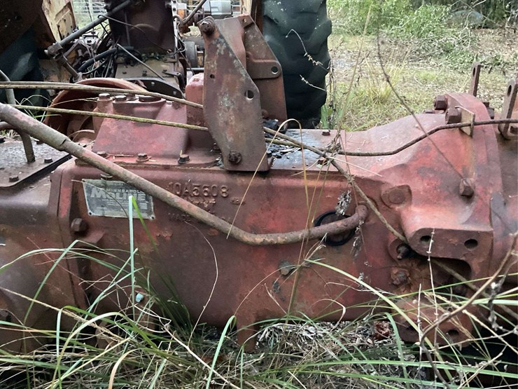 minneapolis-moline-pkg-57-parts-tractor-image-16