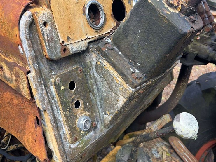 minneapolis-moline-diesel-backhoe-image-32