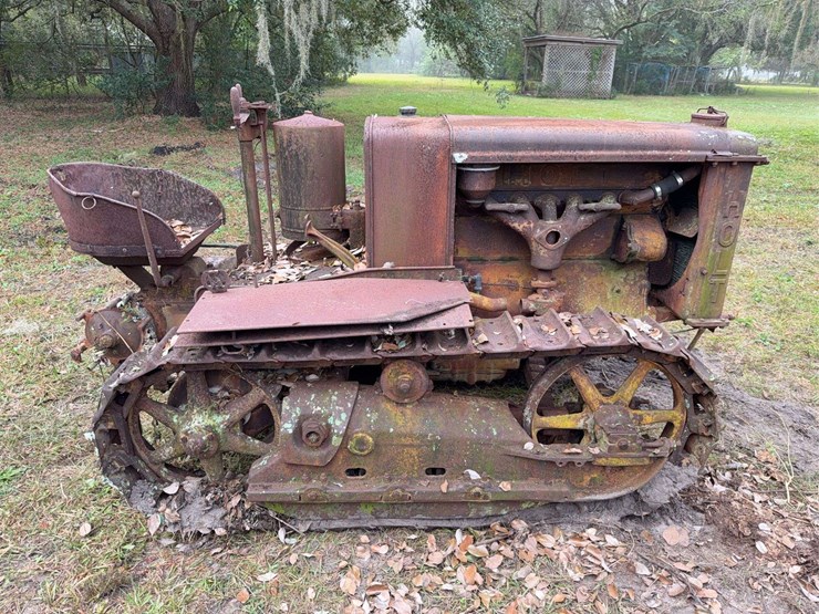 caterpillar-2-ton-crawler-image-5