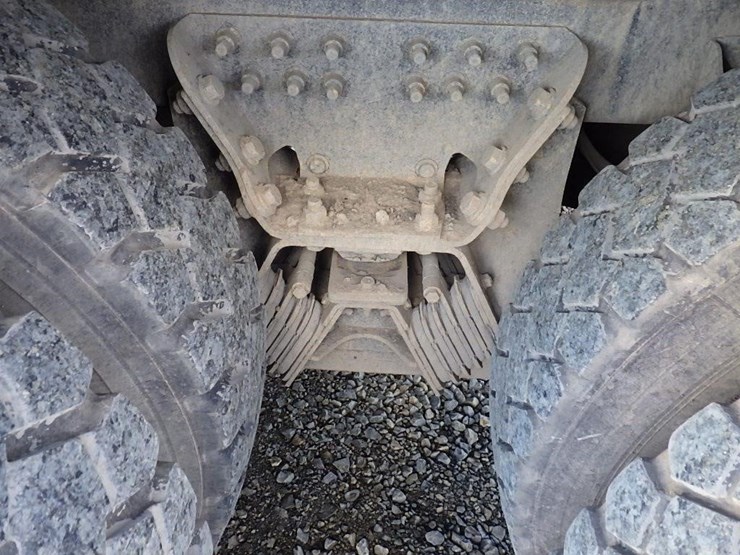 2007-international-7600-image-29