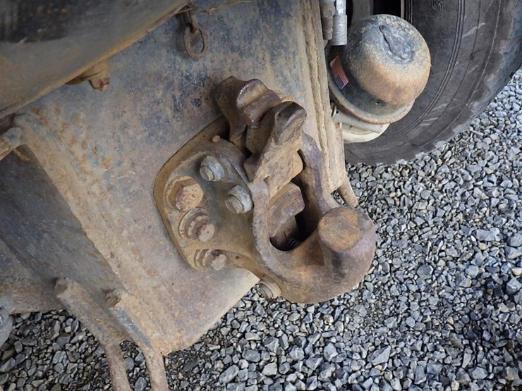 2007-international-7600-image-19