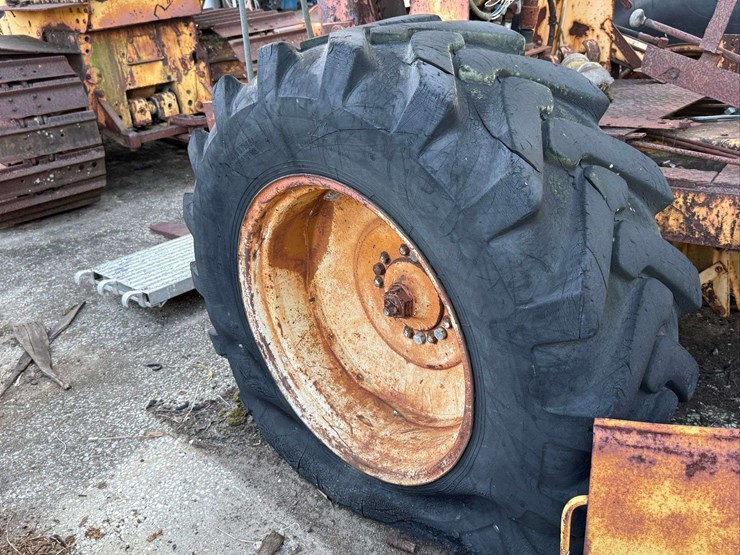 oliver-forklift-image-29