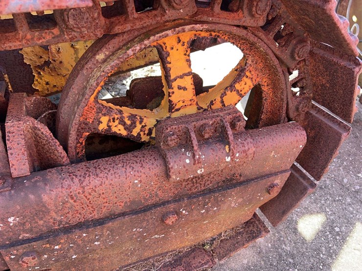 minneapolis-moline-diesel-crawler-image-52