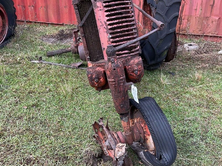 case-parts-tractor-image-3