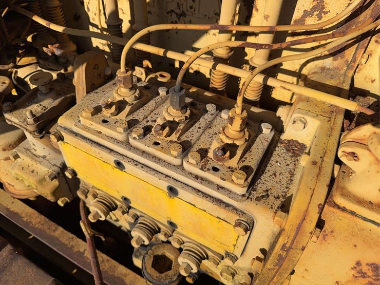 caterpillar-diesel-thirty-five-image-34