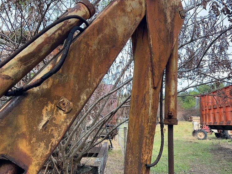 minneapolis-moline-diesel-backhoe-image-39